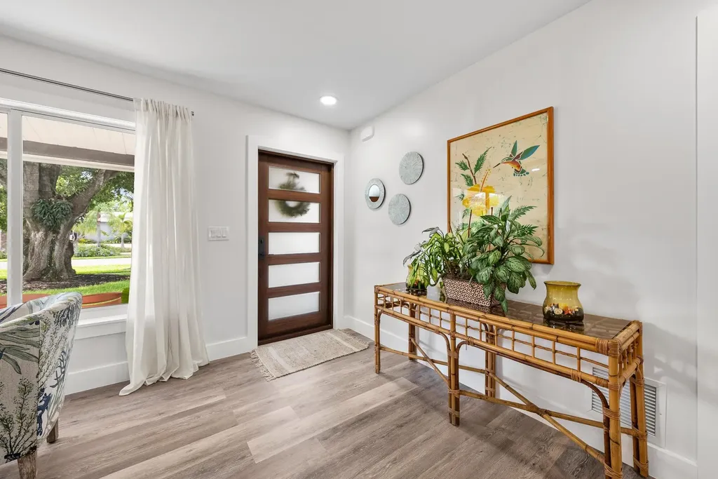 517 Gulf Road North Palm Beach FL 33408