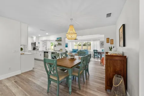 517 Gulf Road North Palm Beach FL 33408