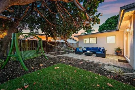 517 Gulf Road North Palm Beach FL 33408