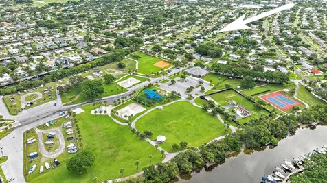 517 Gulf Road North Palm Beach FL 33408
