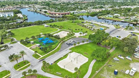 517 Gulf Road North Palm Beach FL 33408