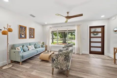 517 Gulf Road North Palm Beach FL 33408