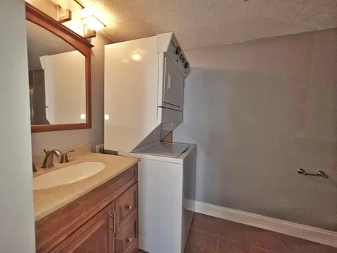 1341 SE 3rd Avenue Dania Beach FL 33004