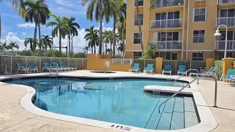 1341 SE 3rd Avenue Dania Beach FL 33004
