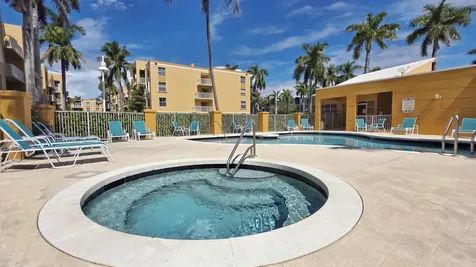 1341 SE 3rd Avenue Dania Beach FL 33004