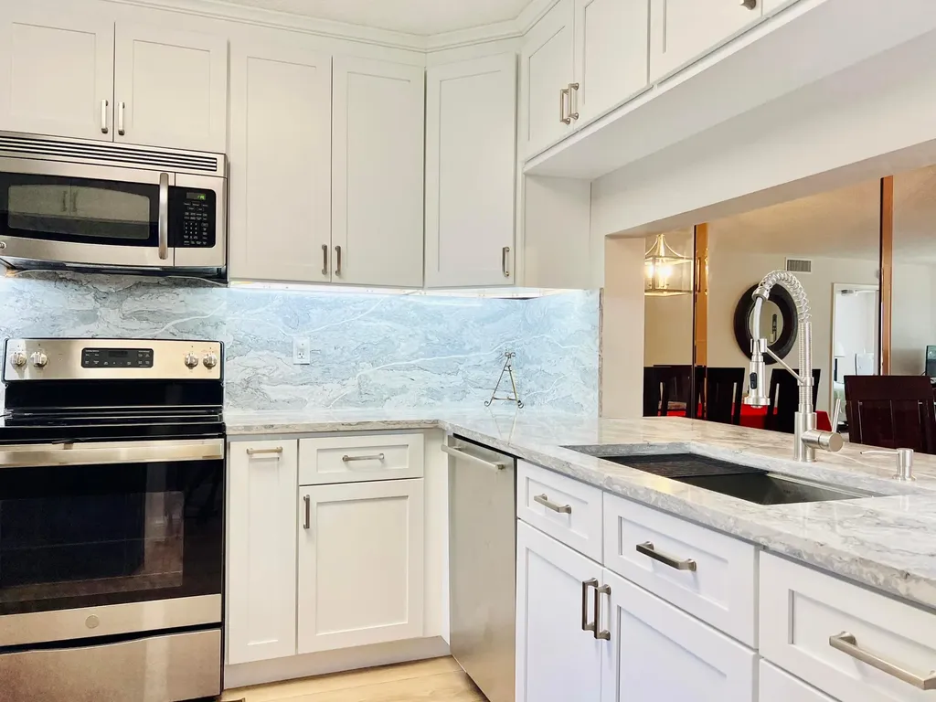 4725 E Lucerne Lakes Boulevard Boulevard E Lake Worth FL 33467