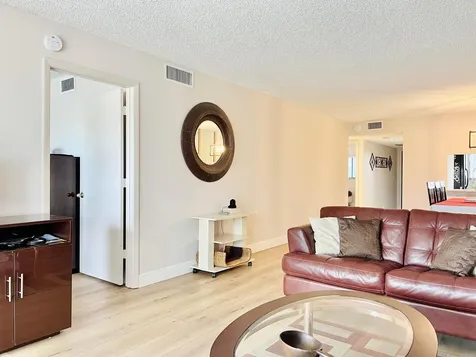 4725 E Lucerne Lakes Boulevard Boulevard E Lake Worth FL 33467