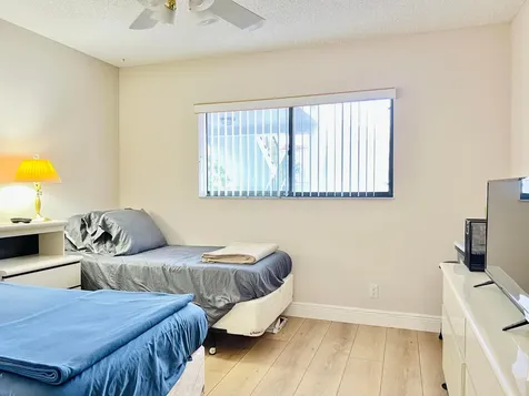4725 E Lucerne Lakes Boulevard Boulevard E Lake Worth FL 33467