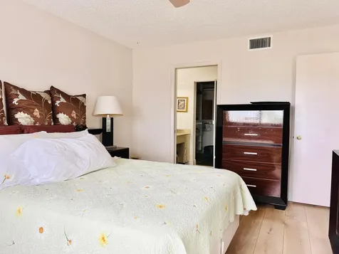 4725 E Lucerne Lakes Boulevard Boulevard E Lake Worth FL 33467