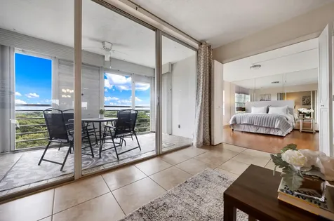 575 Oaks Lane Pompano Beach FL 33069
