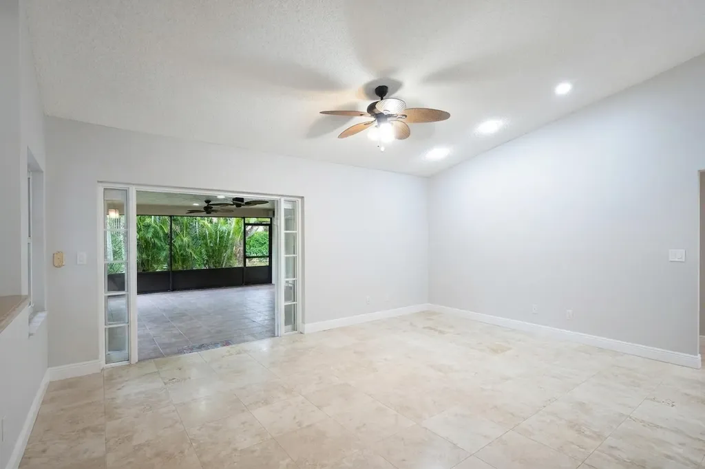 8645 NW 47th Drive Coral Springs FL 33067