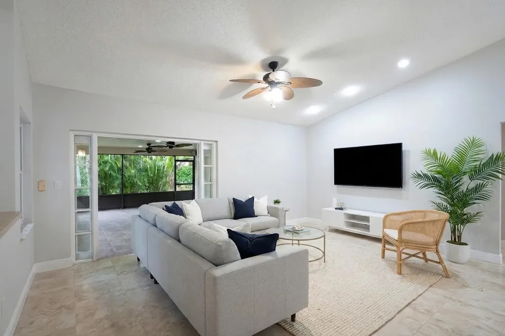 8645 NW 47th Drive Coral Springs FL 33067
