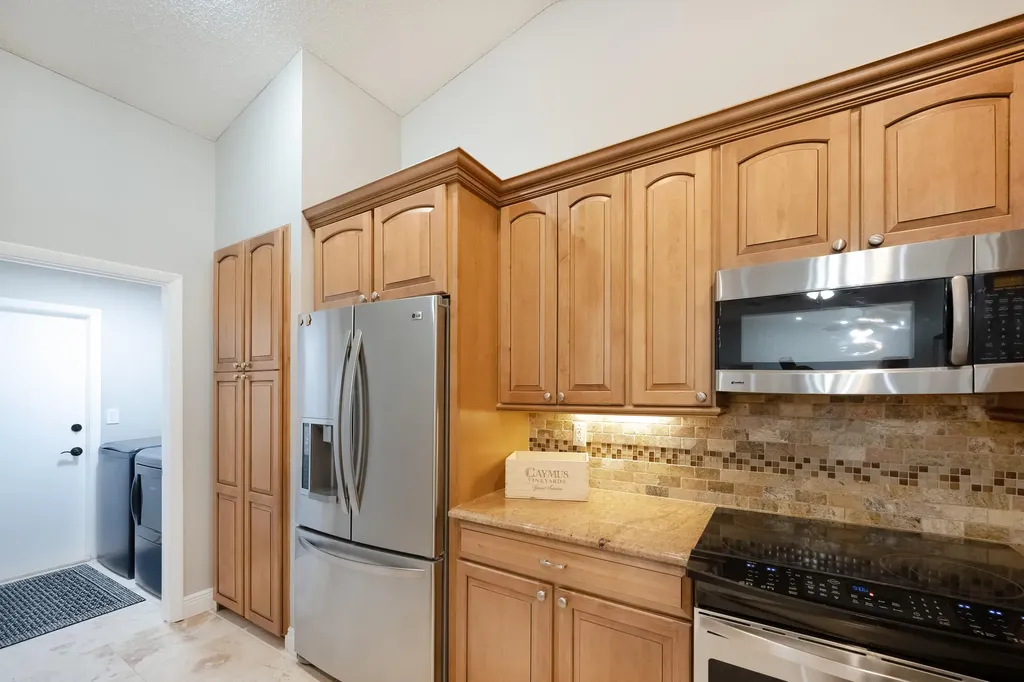 8645 NW 47th Drive Coral Springs FL 33067