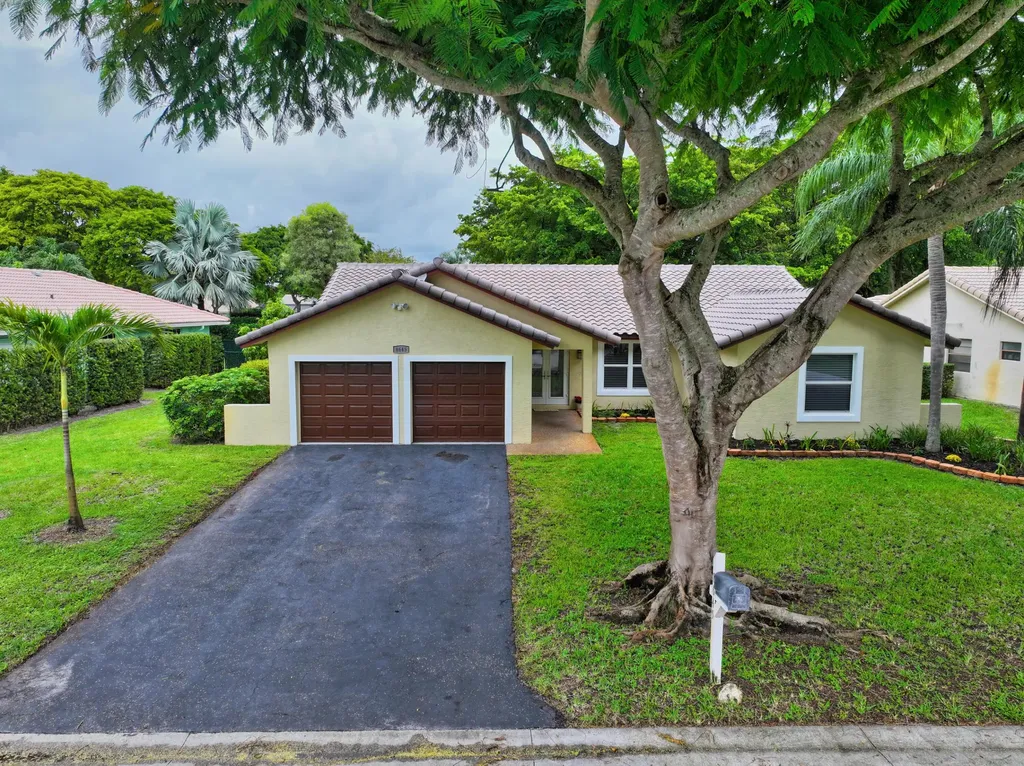 8645 NW 47th Drive Coral Springs FL 33067
