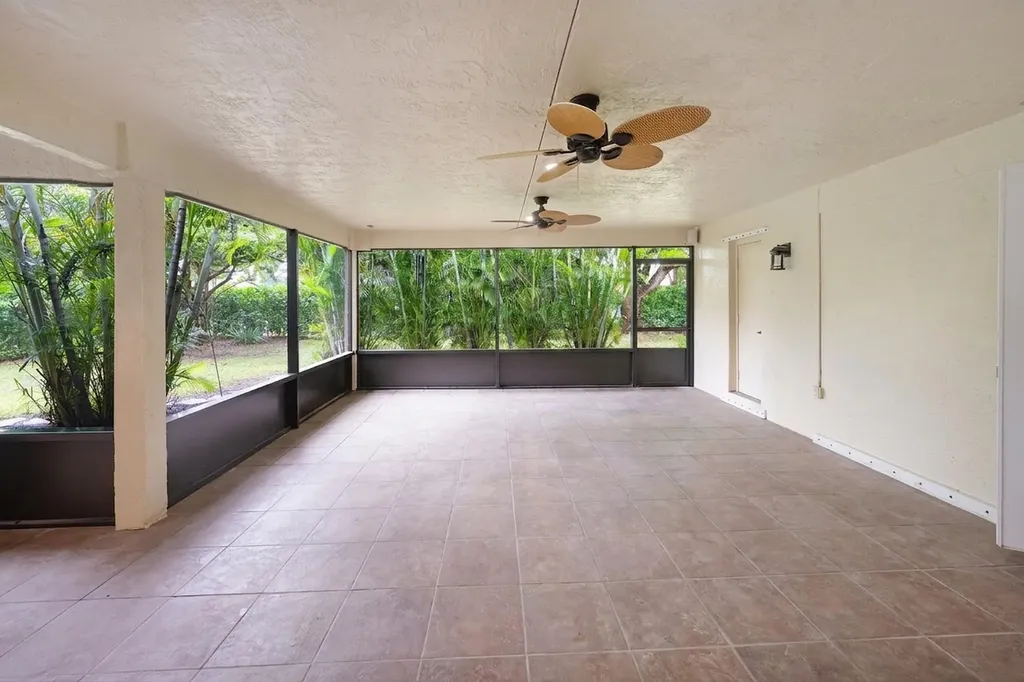 8645 NW 47th Drive Coral Springs FL 33067