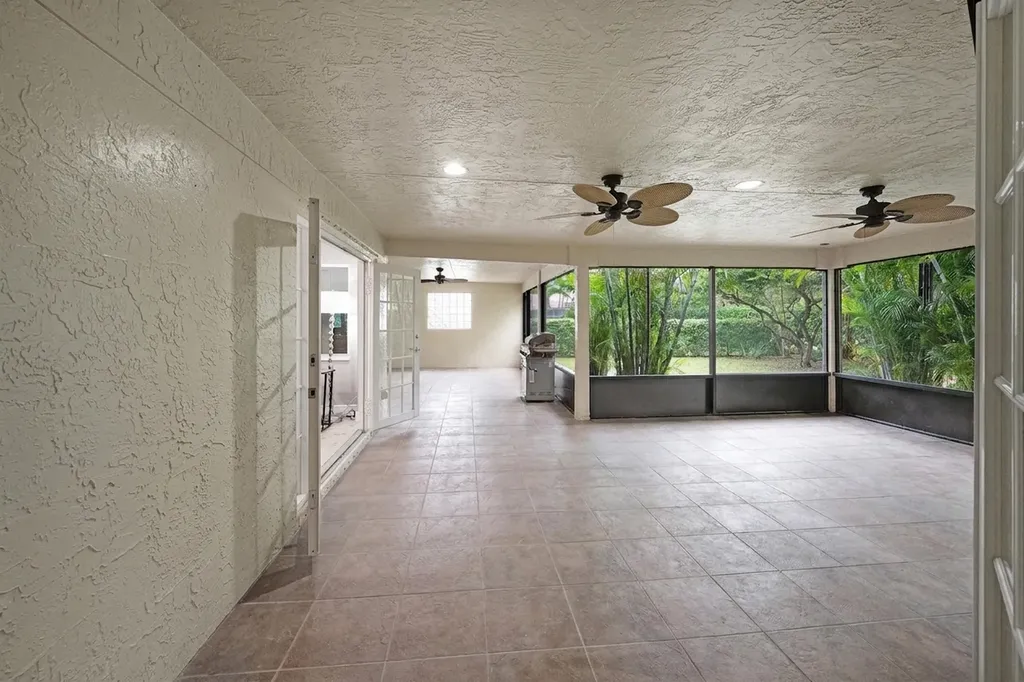 8645 NW 47th Drive Coral Springs FL 33067