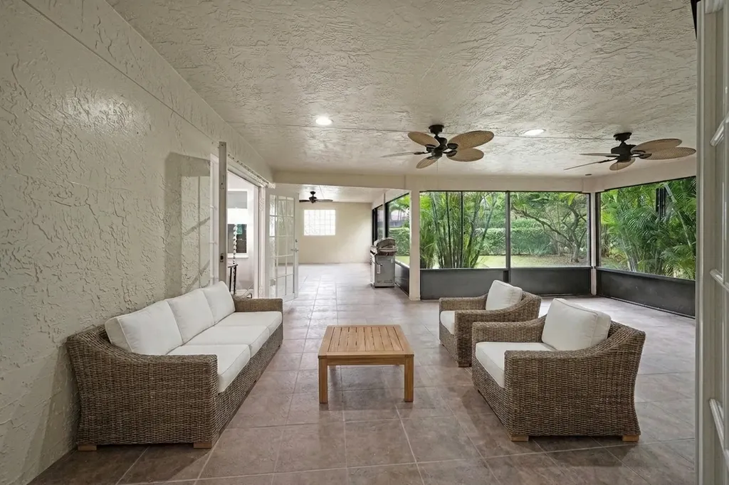 8645 NW 47th Drive Coral Springs FL 33067