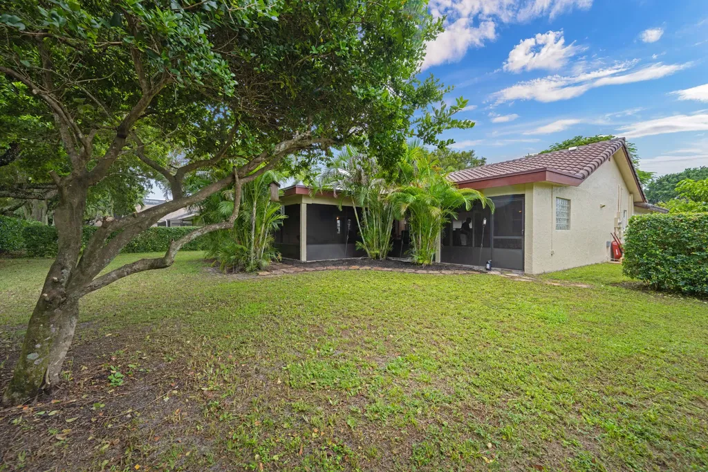8645 NW 47th Drive Coral Springs FL 33067