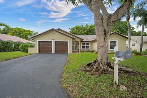 8645 NW 47th Drive Coral Springs FL 33067
