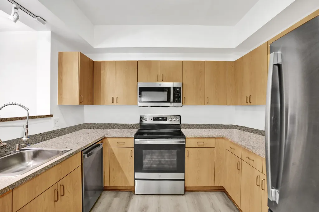 533 NE 3rd Avenue Fort Lauderdale FL 33301