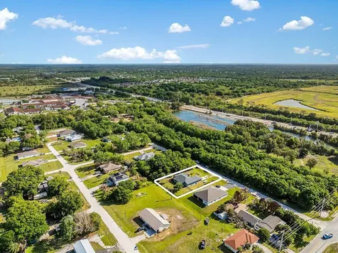8755 91st Avenue Vero Beach FL 32967