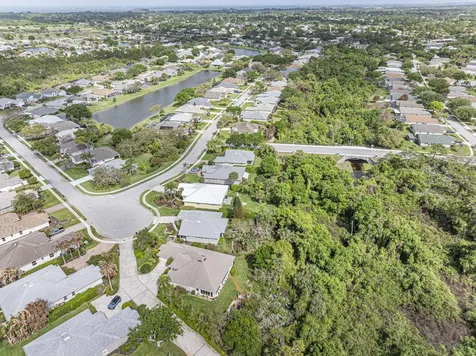 709 Brush Foot Drive Sebastian FL 32958