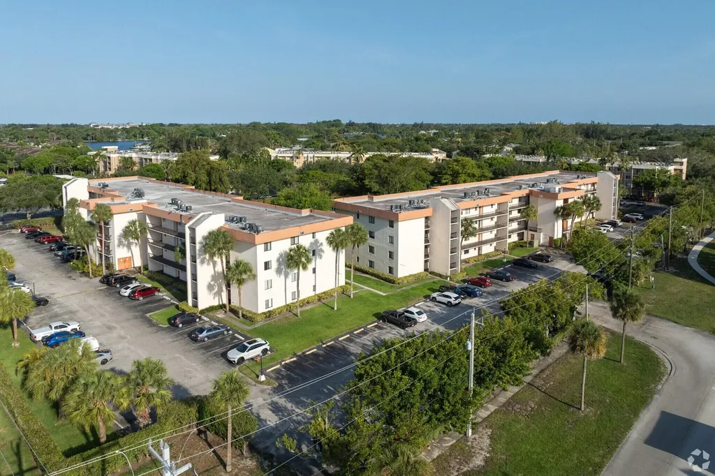 5981 Via Vermilya Lake Worth FL 33462