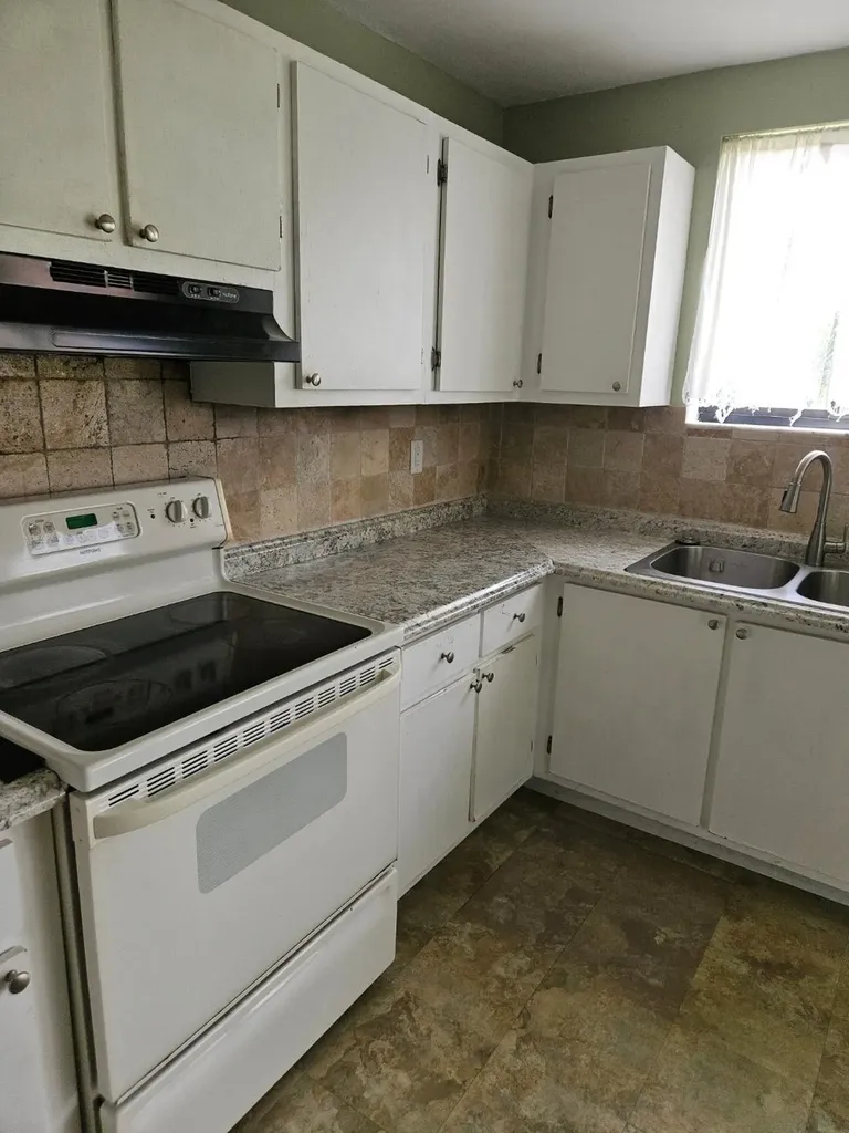 5981 Via Vermilya Lake Worth FL 33462