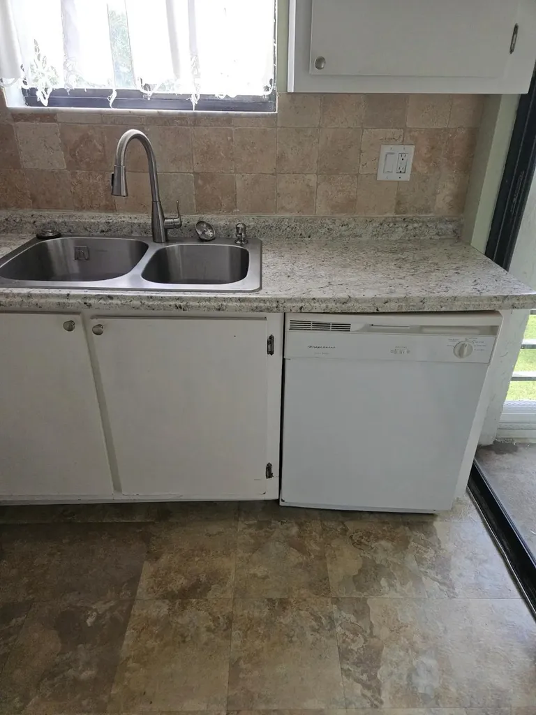 5981 Via Vermilya Lake Worth FL 33462