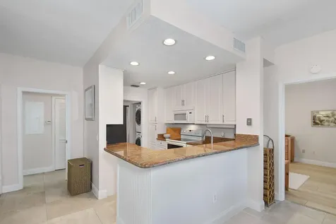 421 NE Plantation Stuart FL 34996