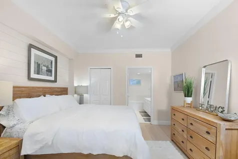 421 NE Plantation Stuart FL 34996