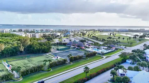 421 NE Plantation Stuart FL 34996