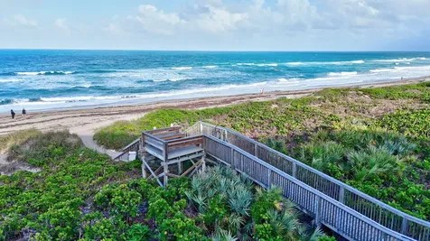 421 NE Plantation Stuart FL 34996