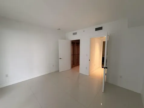 1010 SW 2nd Avenue Miami FL 33130
