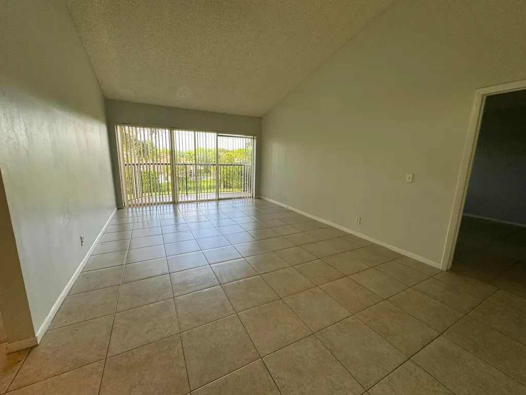 8891 Wiles Road Coral Springs FL 33067
