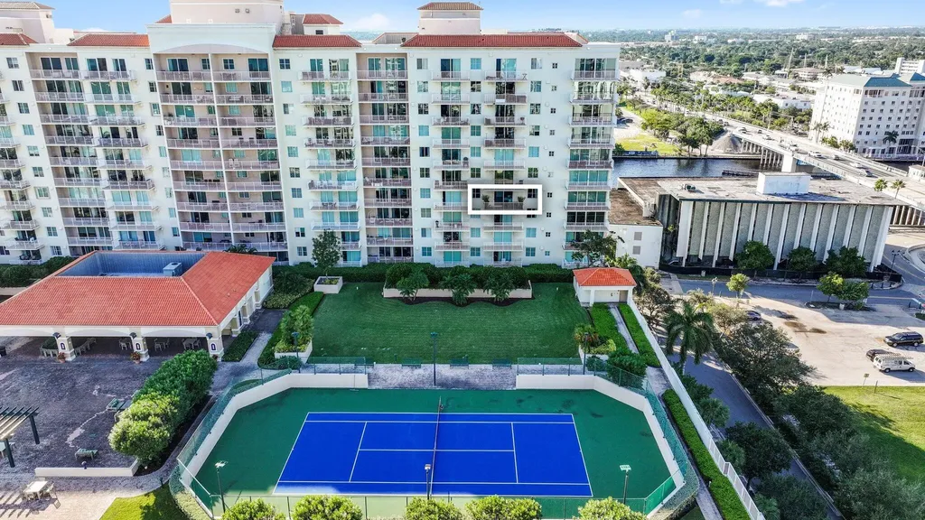 3020 NE 32nd Avenue Fort Lauderdale FL 33308