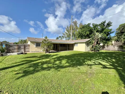 200 SW 4th Street Boca Raton FL 33432