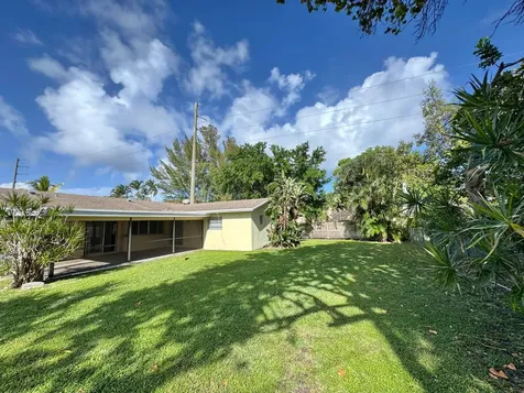 200 SW 4th Street Boca Raton FL 33432