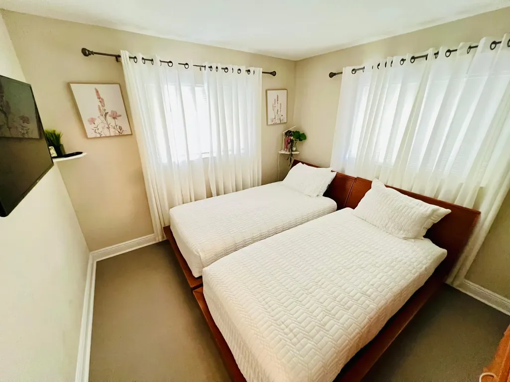 441 NW 7th Terrace Fort Lauderdale FL 33311