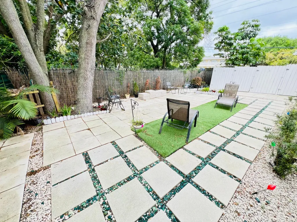 441 NW 7th Terrace Fort Lauderdale FL 33311