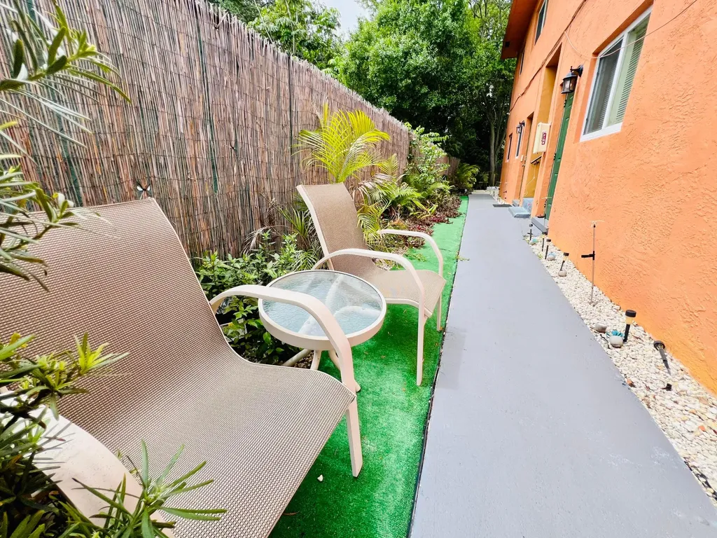 441 NW 7th Terrace Fort Lauderdale FL 33311