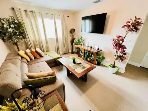 441 NW 7th Terrace Fort Lauderdale FL 33311
