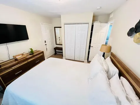 441 NW 7th Terrace Fort Lauderdale FL 33311