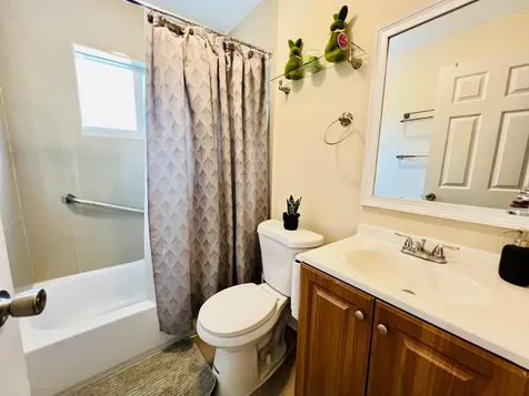 441 NW 7th Terrace Fort Lauderdale FL 33311