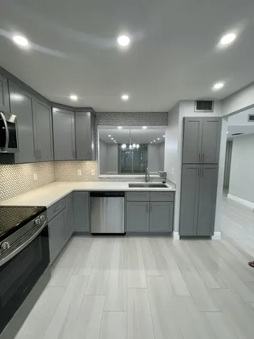 6698 10th Avenue N Greenacres FL 33467