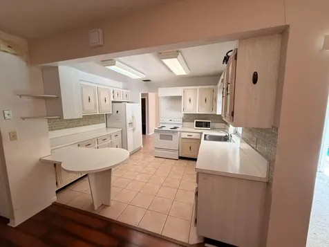 8300 SW 26th Place Davie FL 33328
