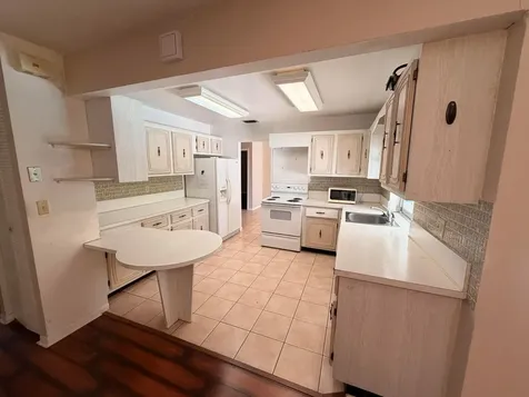8300 SW 26th Place Davie FL 33328