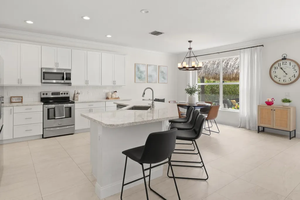 144 Bella Vista Way Royal Palm Beach FL 33411