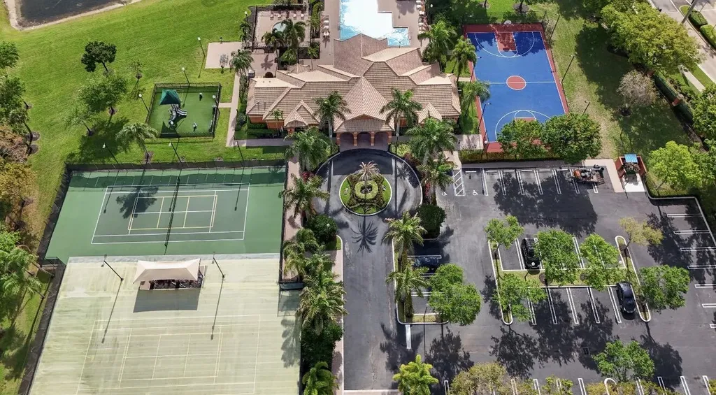 144 Bella Vista Way Royal Palm Beach FL 33411