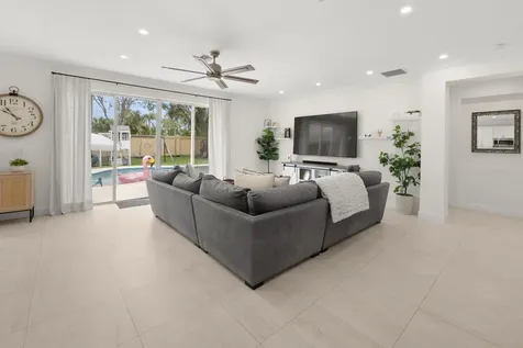 144 Bella Vista Way Royal Palm Beach FL 33411